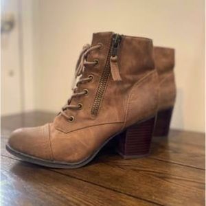 Steve Madden Booties Size 8 Like New